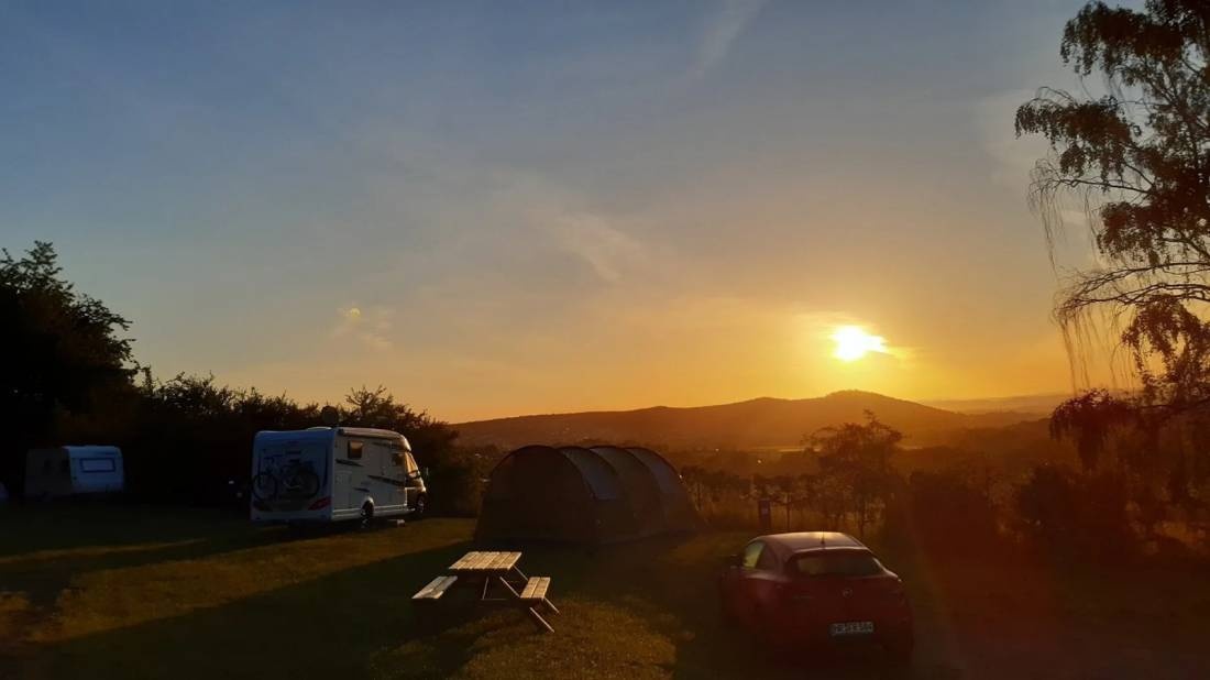 Camping Am Bühl — Camping Site in Ahnatal