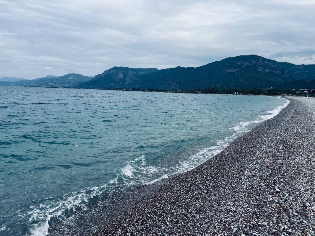 Camper Stop, En Plo Beach — Campervan Site in Egialia