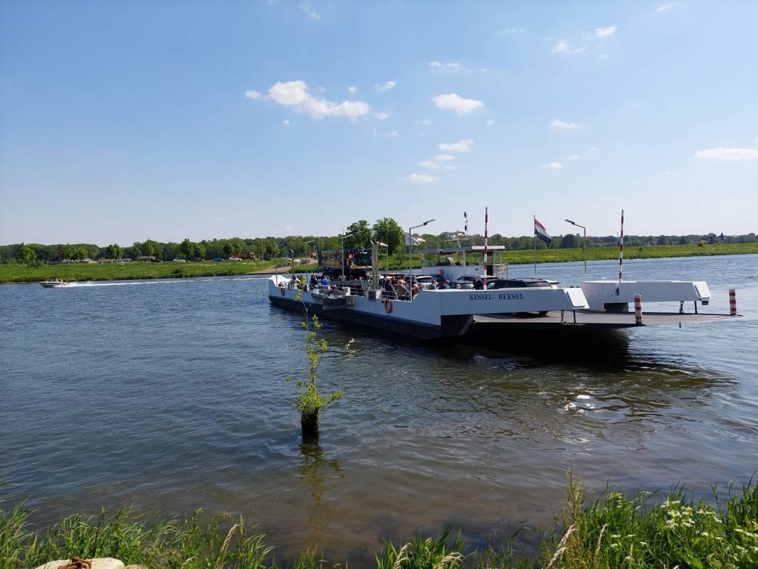 Camperplaats Kessel-Eik aan de Maas — Stellplatz in Kessel