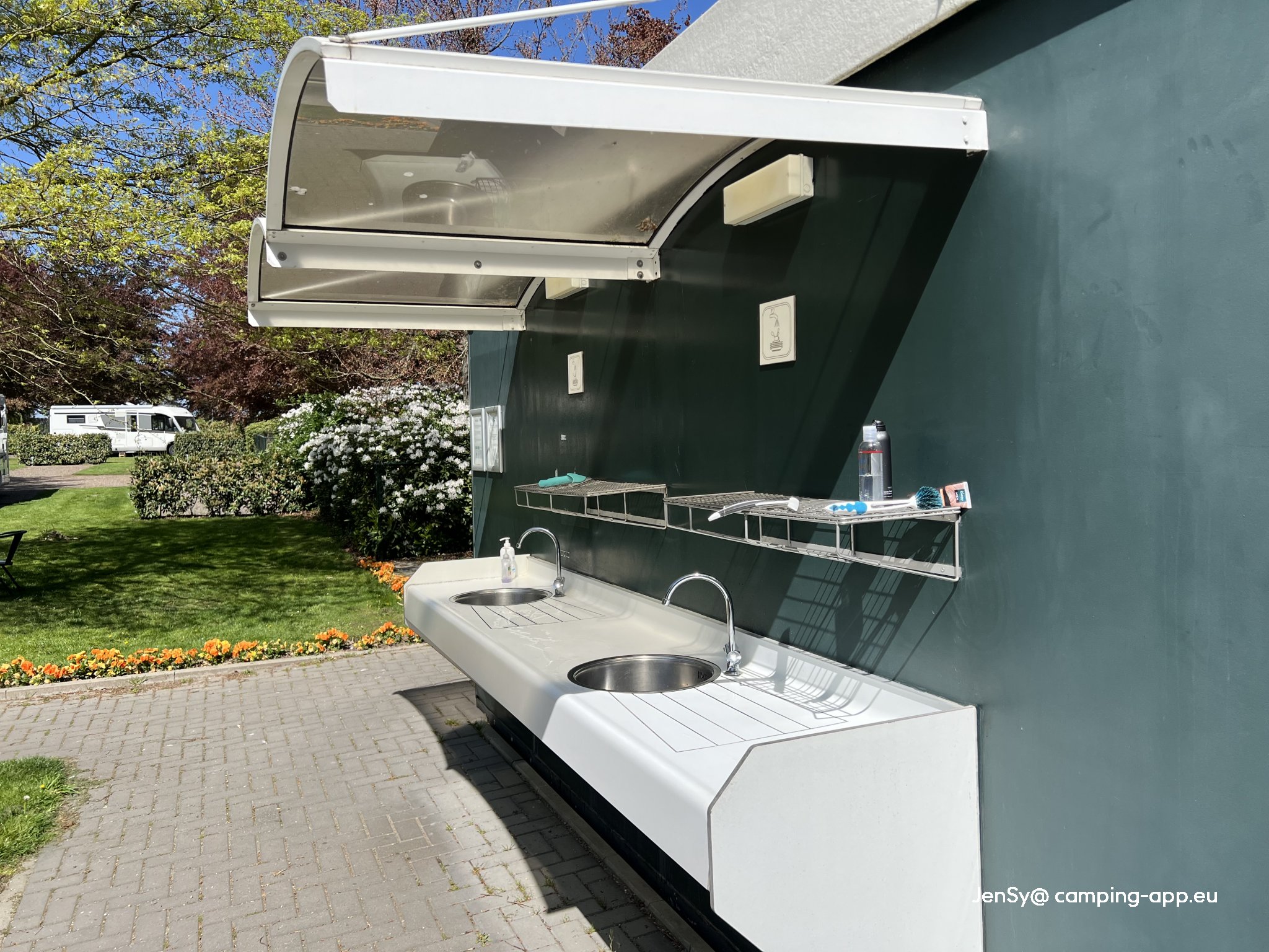 Camperplaats Kessel-Eik aan de Maas — Foto 5