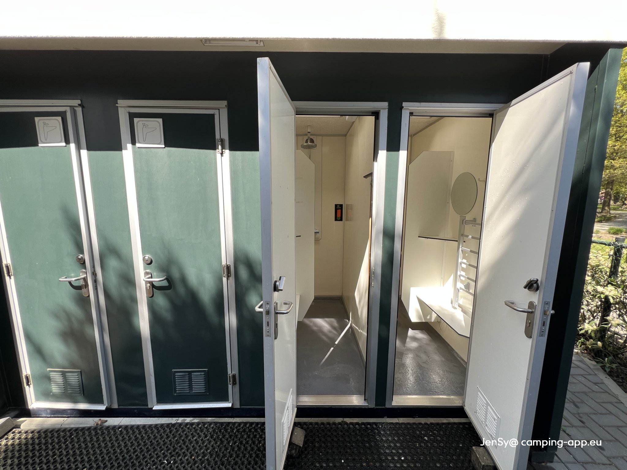 Camperplaats Kessel-Eik aan de Maas — Foto 4