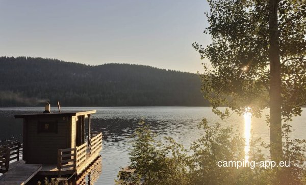 Loma-Kolin Uusi Caravan — Photo 6