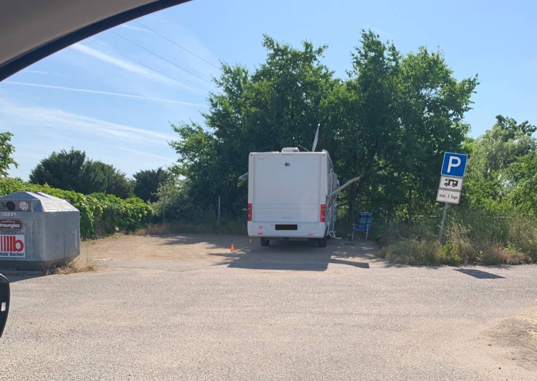 Ellerstadt, Deutschland — Campervan Site in Ellerstadt