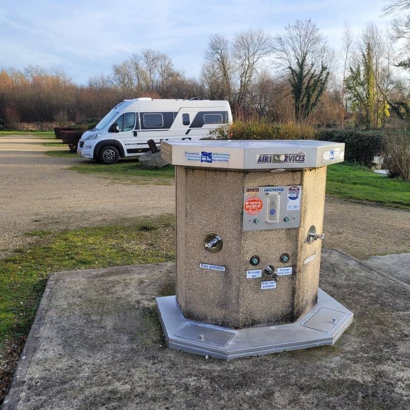 Aire camping-car Gizeux — Area Autocaravanas in Gizeux