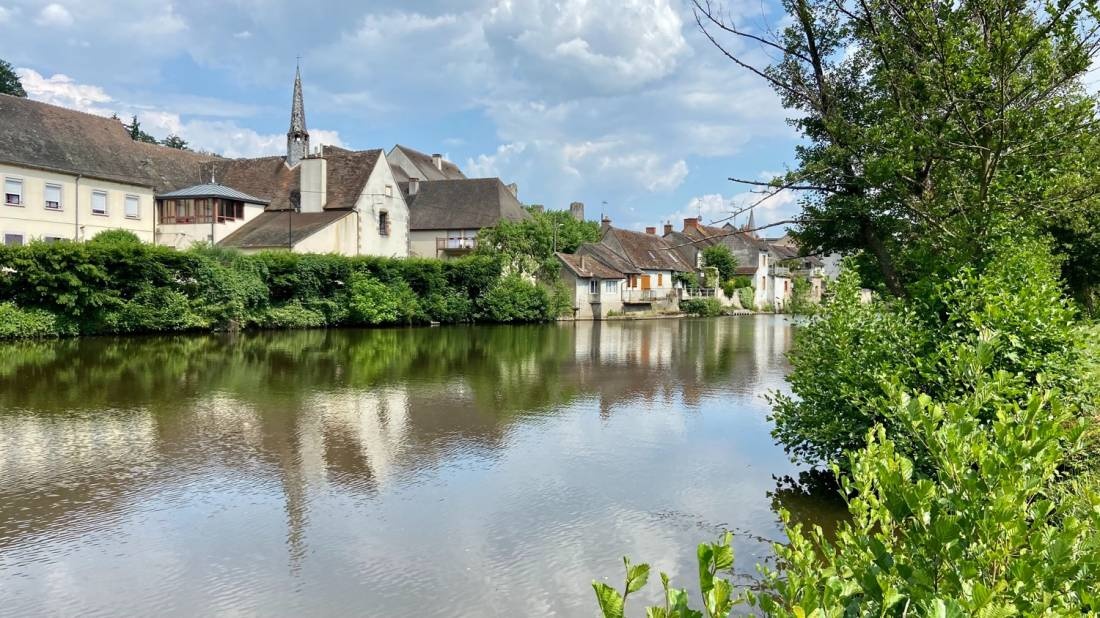 Camping municipal de l’aumance — Місце для кемпінгу in Hérisson