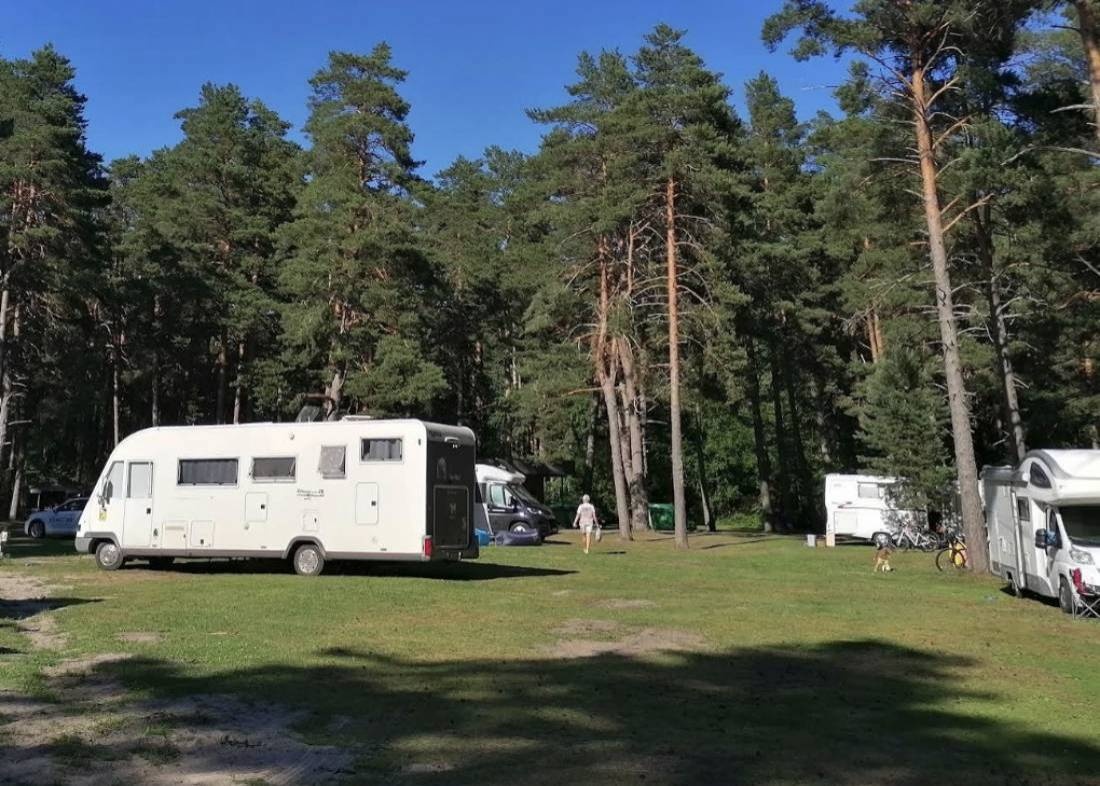 Valgeranna Puhkekeskus — Camping Site in Valgeranna küla