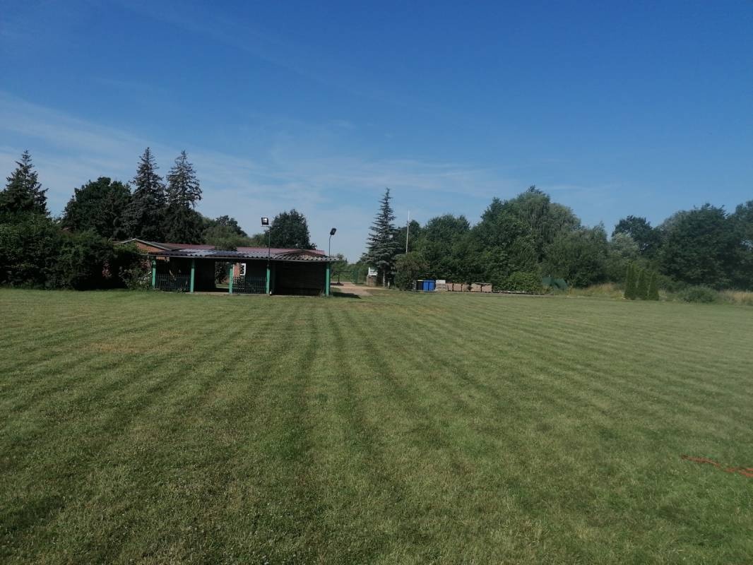 Camping Oase in den Elbauen — Camperplaats in Elbe-Parey