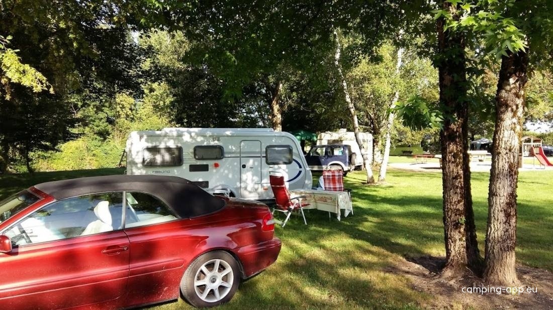 Stellplatz Mantenay-Montlin — Ställplats in Mantenay-Montlin