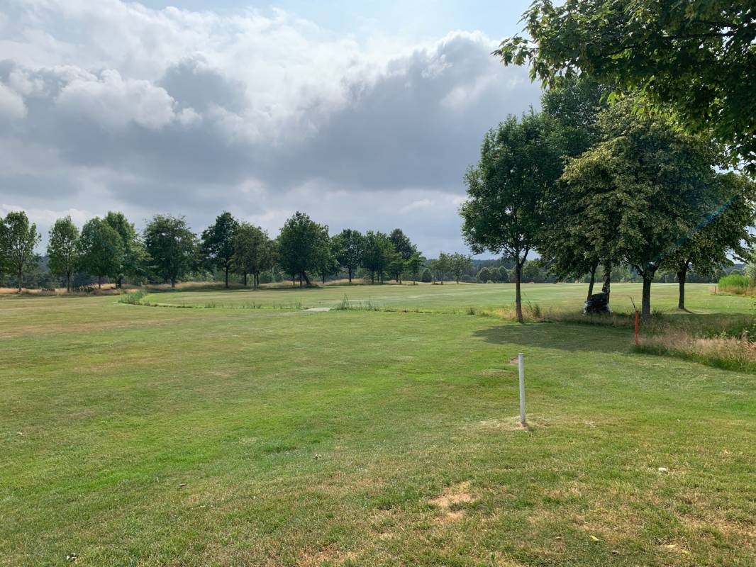 Golfplatz Sansenhof — Campervan Site in Amorbach