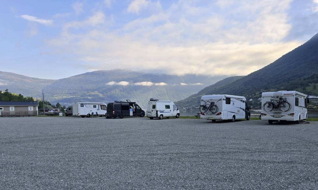 Olden Fjordcamping — Camperplads in Olden
