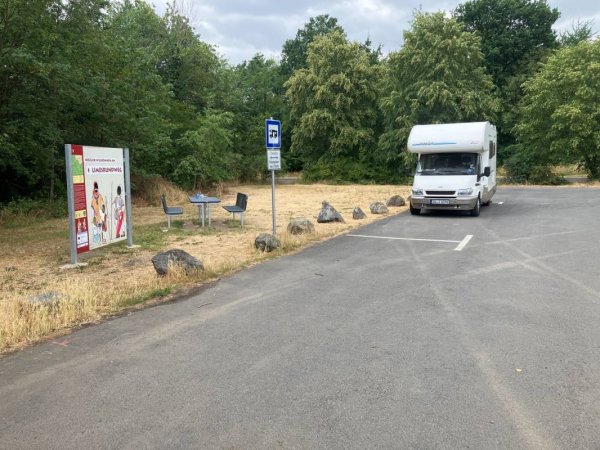 Parkplatz am Limesrundweg — Foto 3