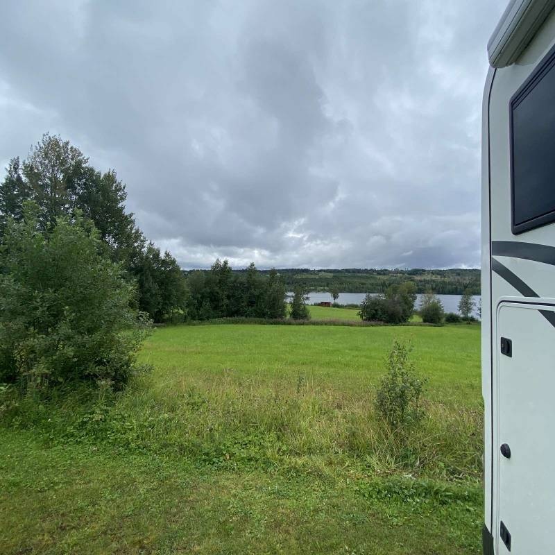 Hoverbergsgrottan Camping — Camping in Svenstavik