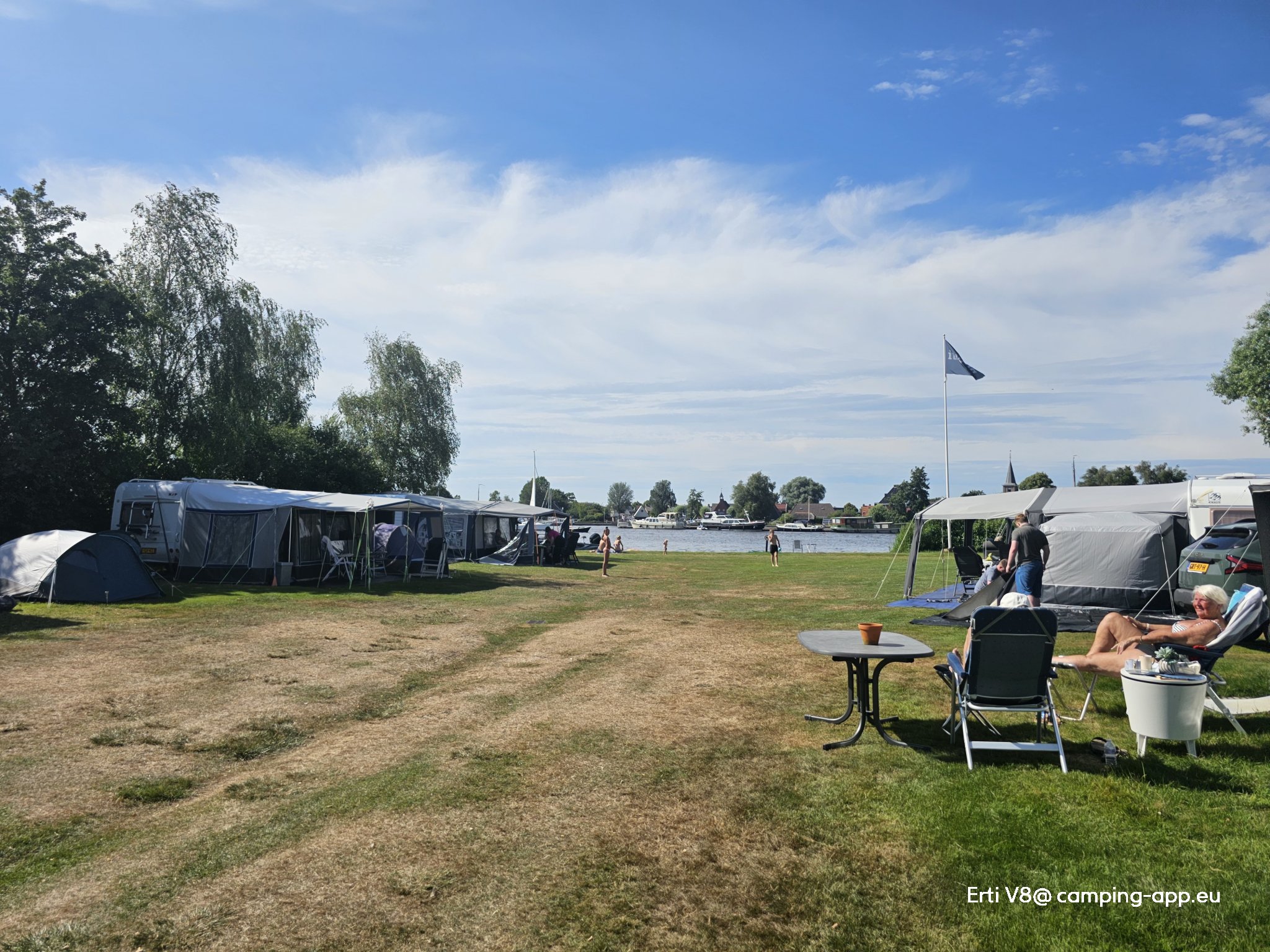 Camping It Wiid — Місце для кемпінгу in Earnewald