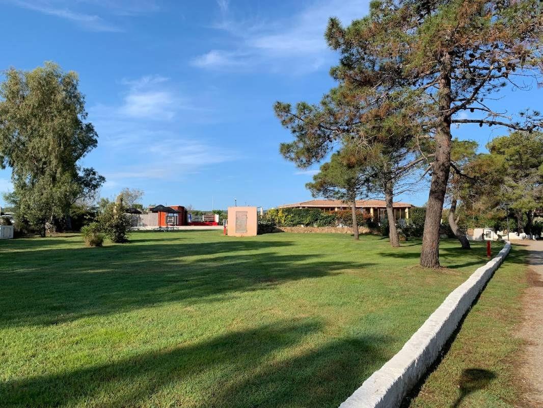 Camping Village Pedra & Cupa — Sítio de acampamento in Budoni SS