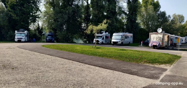 Aire CAMPING-CAR PARK de Seltz