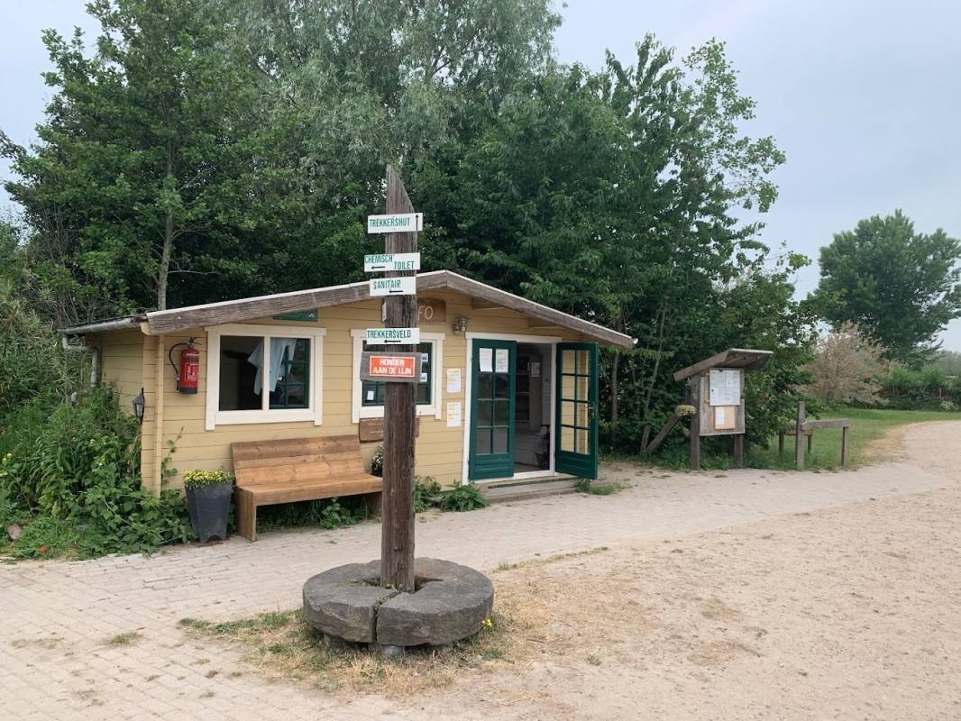 Natuurkampeerterrein De Knotwilg — Campingplatz in Werkendam