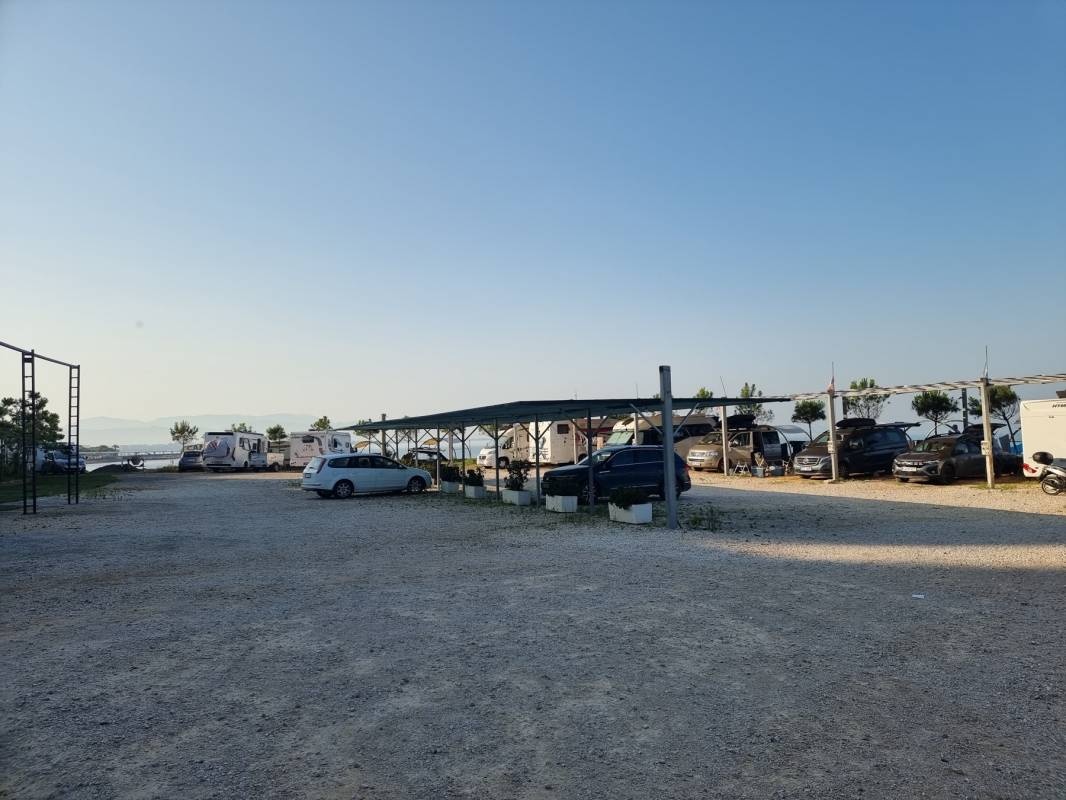 Camping Riviera 2 — Campingplass in Shëngjin