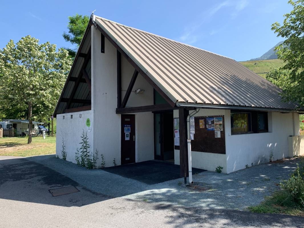 Camping Caravaneige Le Martinet ** — Kemp in Allemont