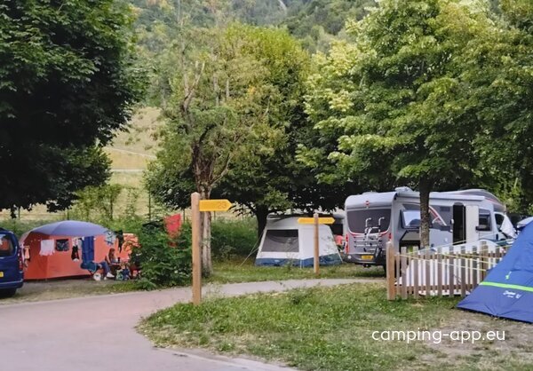 Camping Caravaneige Le Martinet ** — Photo 3
