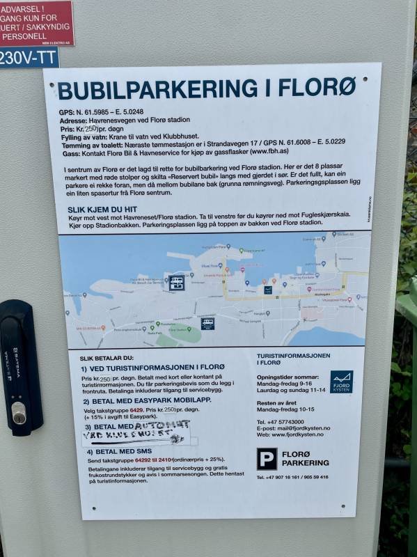 Florø bobilparkering - stadion — Photo 2