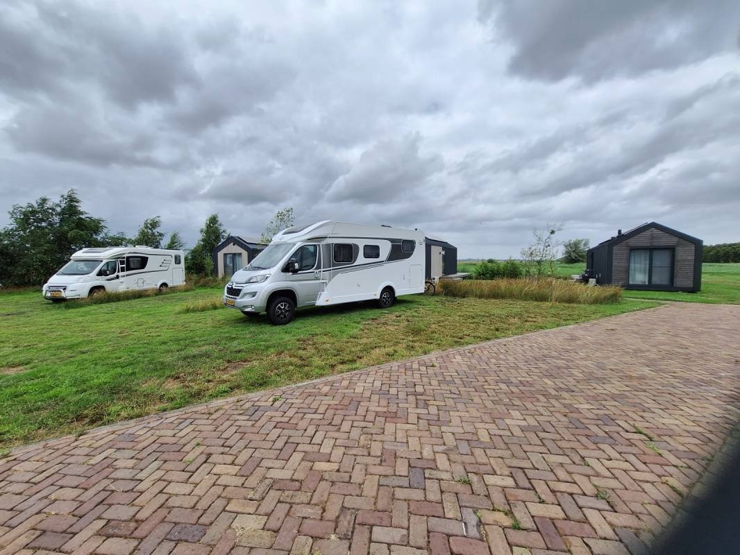 Camperplaats Brêgeham — Area Autocaravanas in Oudega Gem Smallingerlnd