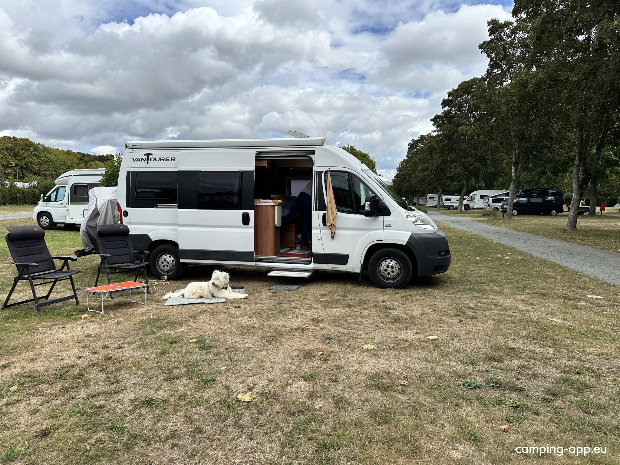 Camping municipal de l’île d’or — Campingplads in Amboise