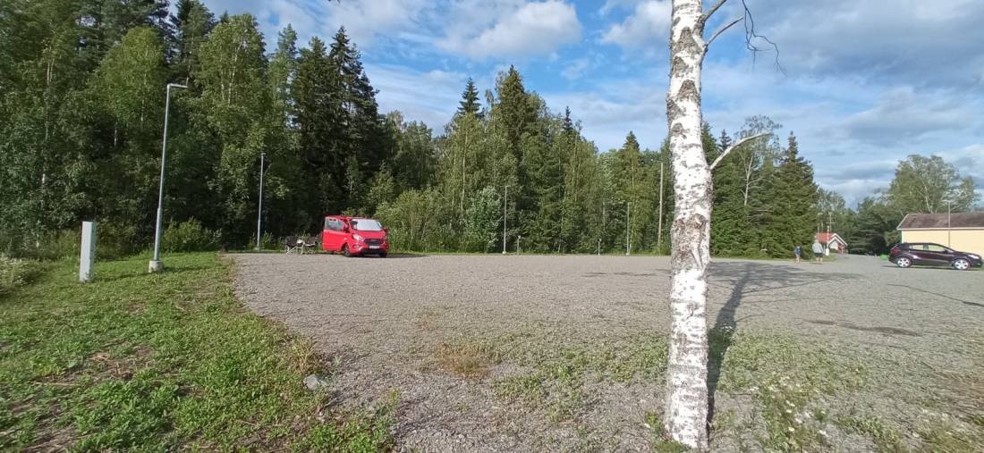 BestPlatz Villa Royal — Campervan Site in Murto