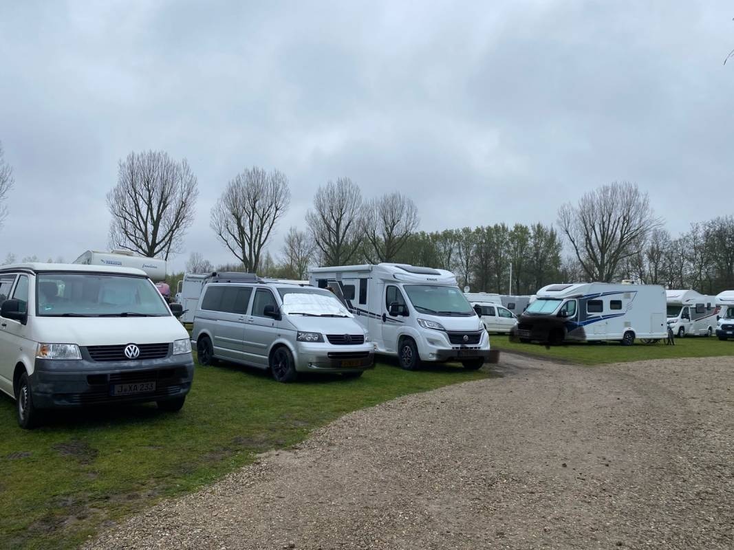 Camping Amsterdam Gardens — Campingplatz in Amsterdam