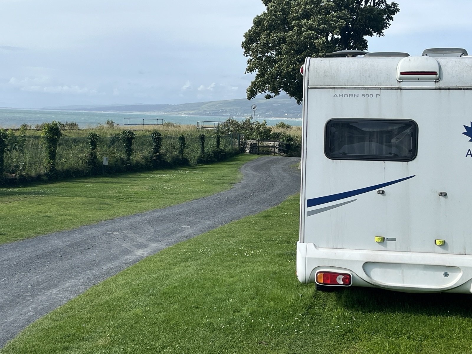 Hendre Hall Caravan — Area da campeggio in Llwyngwril