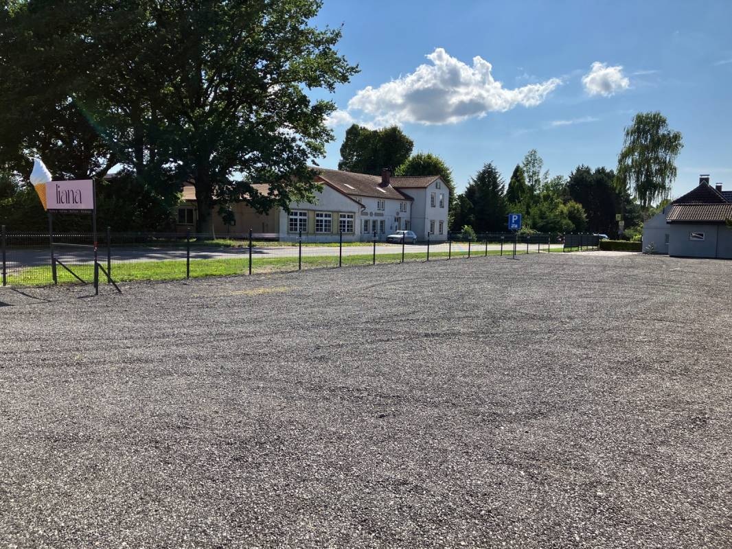 Wohnmobilparkplatz Löbnitz — Campervan Site in Löbnitz