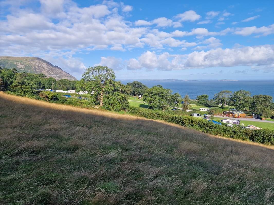 Trwyn yr Wylfa Caravan & Camping Site — Area da campeggio in Penmaenmawr
