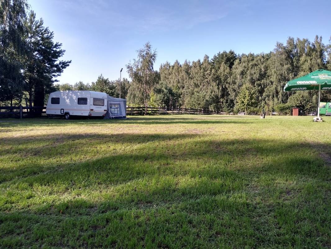 Pole Namiotowe — Kamp yeri in Zdory