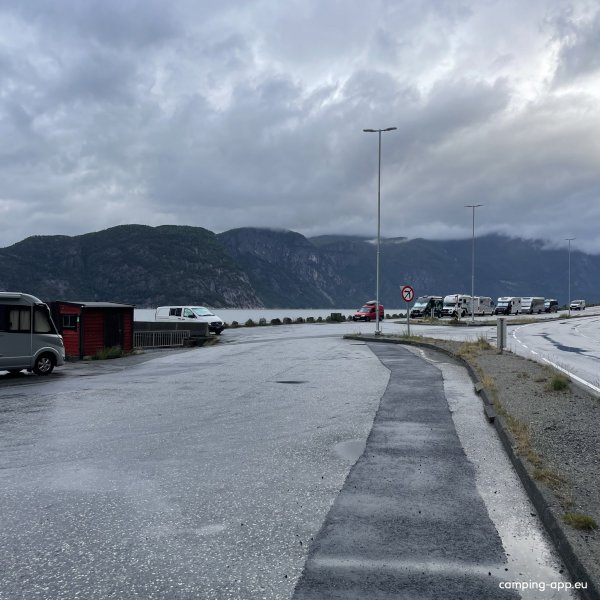 Parkplatz Eidfjordvegen — Foto 4