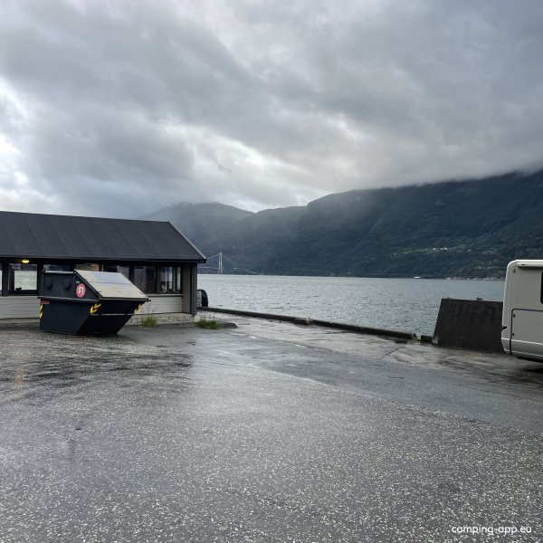 Parkplatz Eidfjordvegen — Foto 2