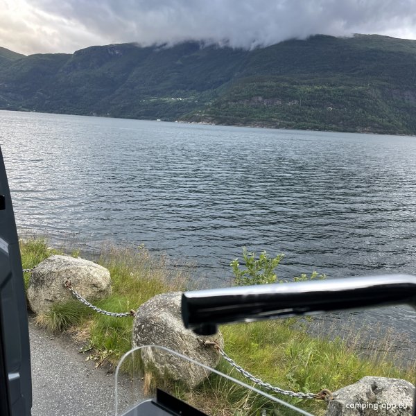 Parkplatz Eidfjordvegen — Foto 3