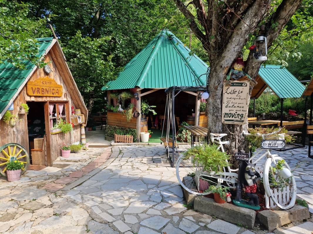 Kamp Vrbnica — Kamp yeri in Pluzine