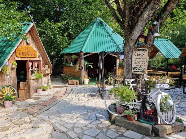 Kamp Vrbnica — Foto 3