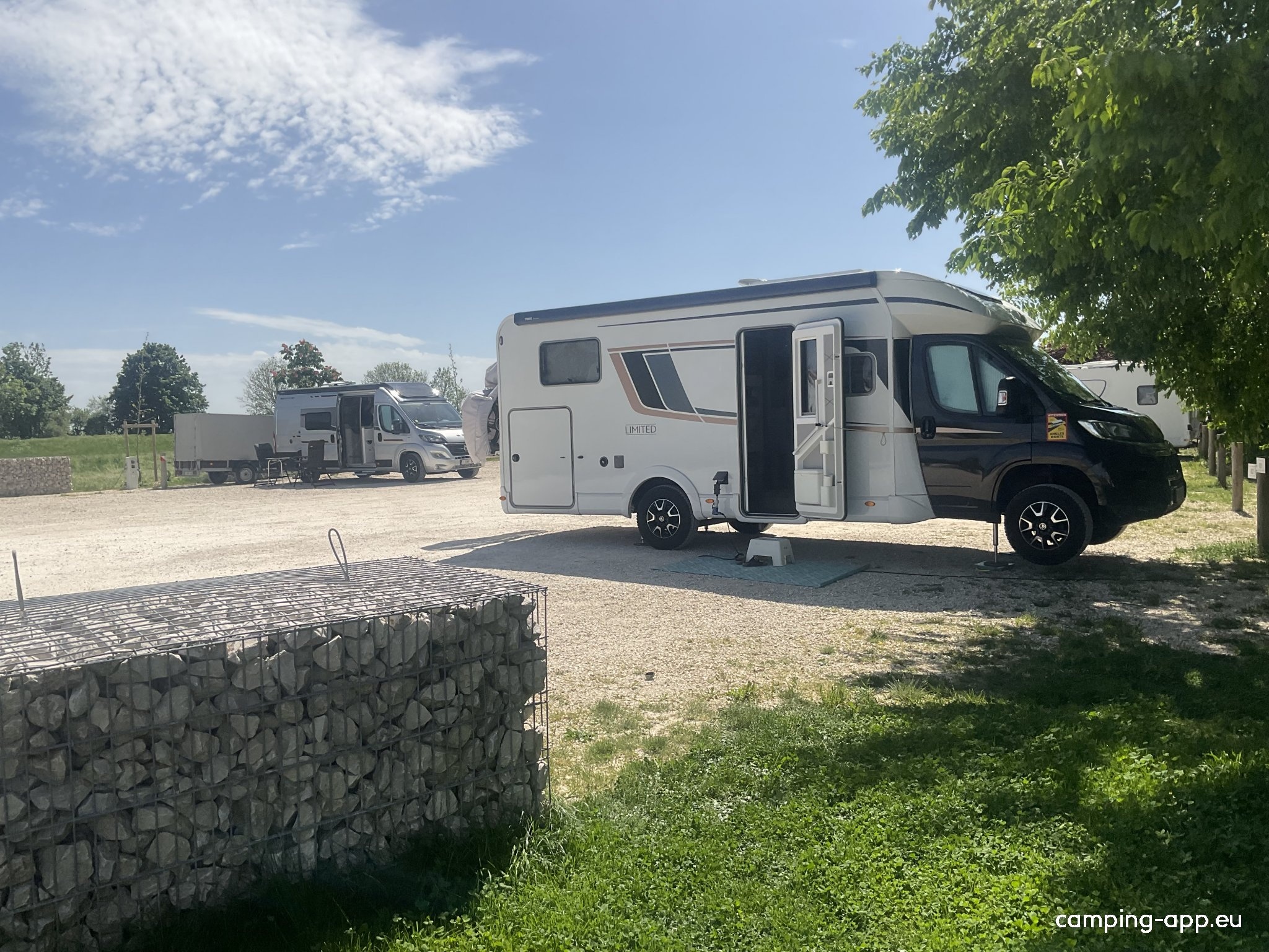 Aire CAMPING-CAR PARK d'Is-sur-Tille — Camperplaats in Is-sur-Tille