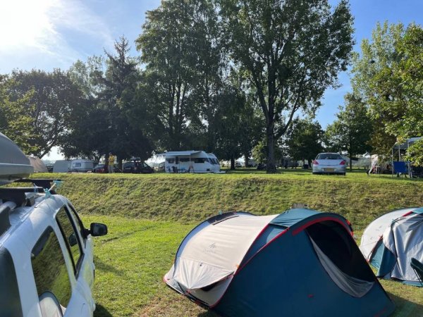 Camping municipal le Sézanne ** — Photo 2