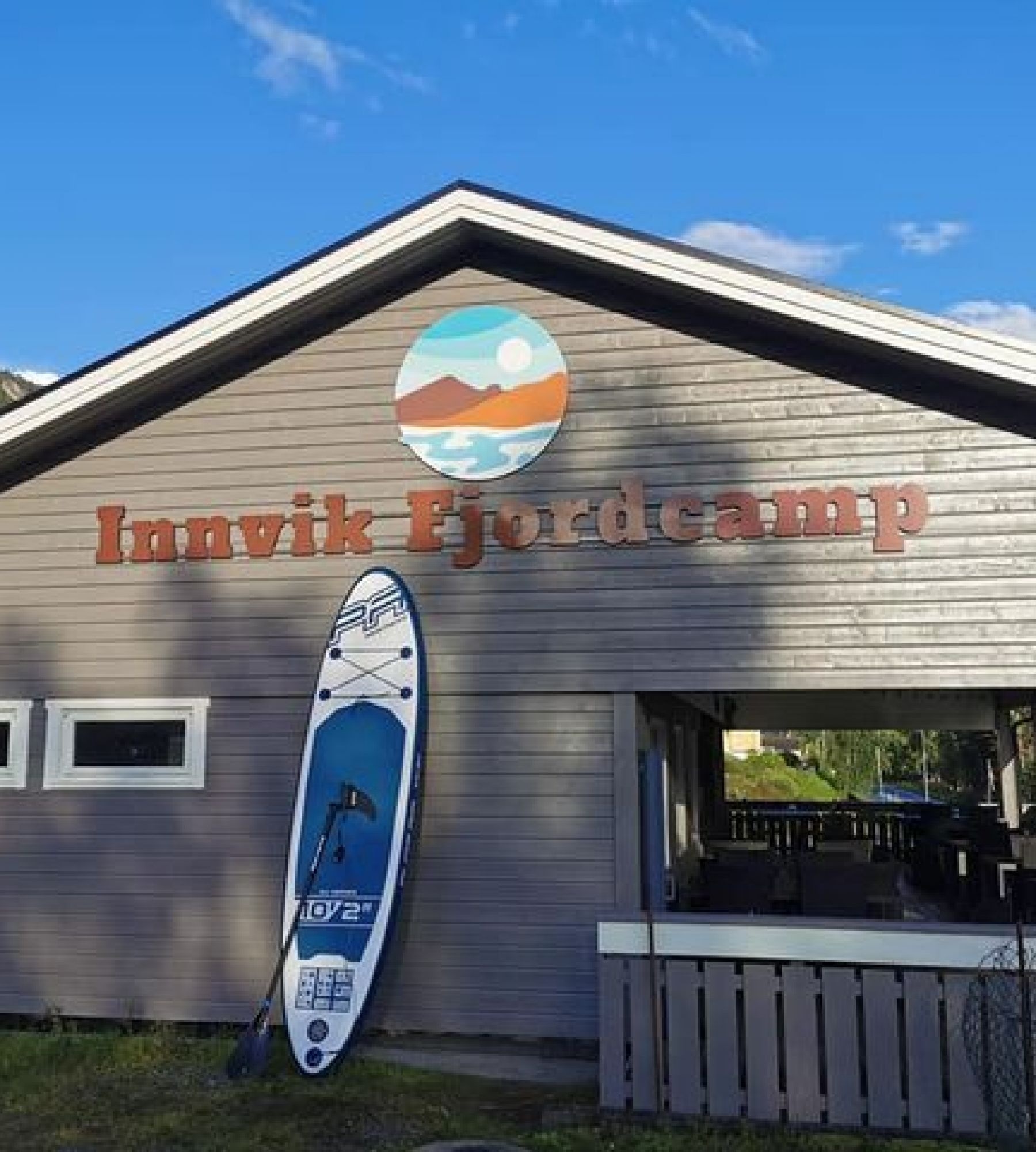 Innvik Fjordcamp — Kamp yeri in Innvik