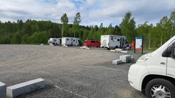 Jevnaker bobilparkering — Photo 2