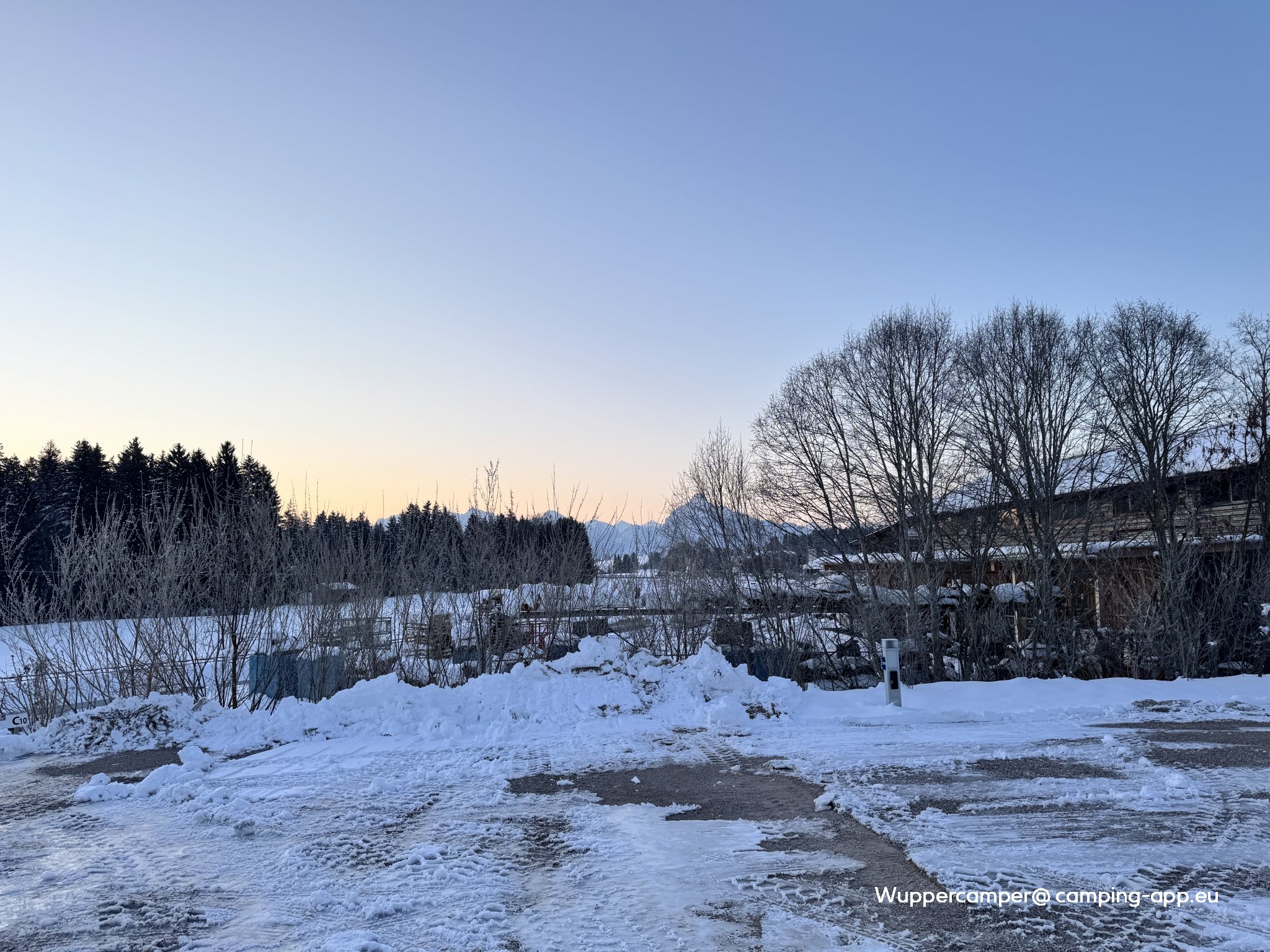 Wohnmobilstellplatz Am Schönebach — Photo 6