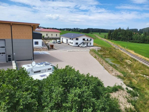 Wohnmobilstellplatz Am Schönebach — Photo 2