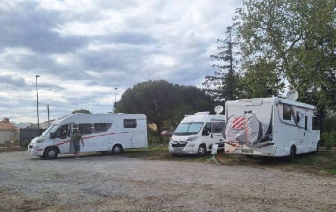Aire CAMPING-CAR PARK de Bouaye — Area di sosta in Bouaye