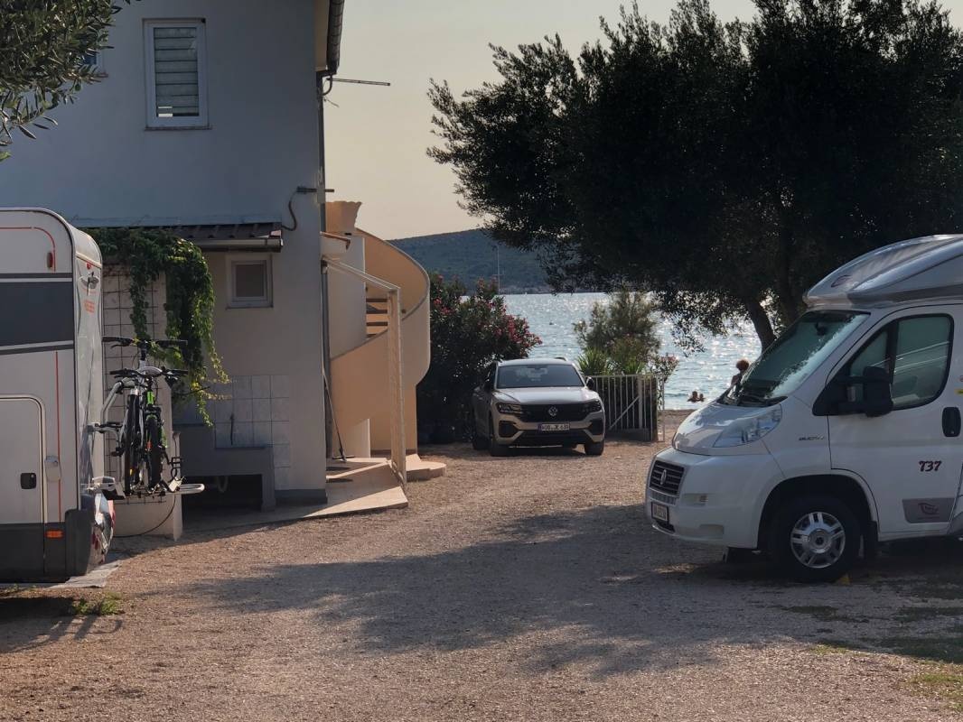 Kamp Cvita — Area da campeggio in Biograd na Moru