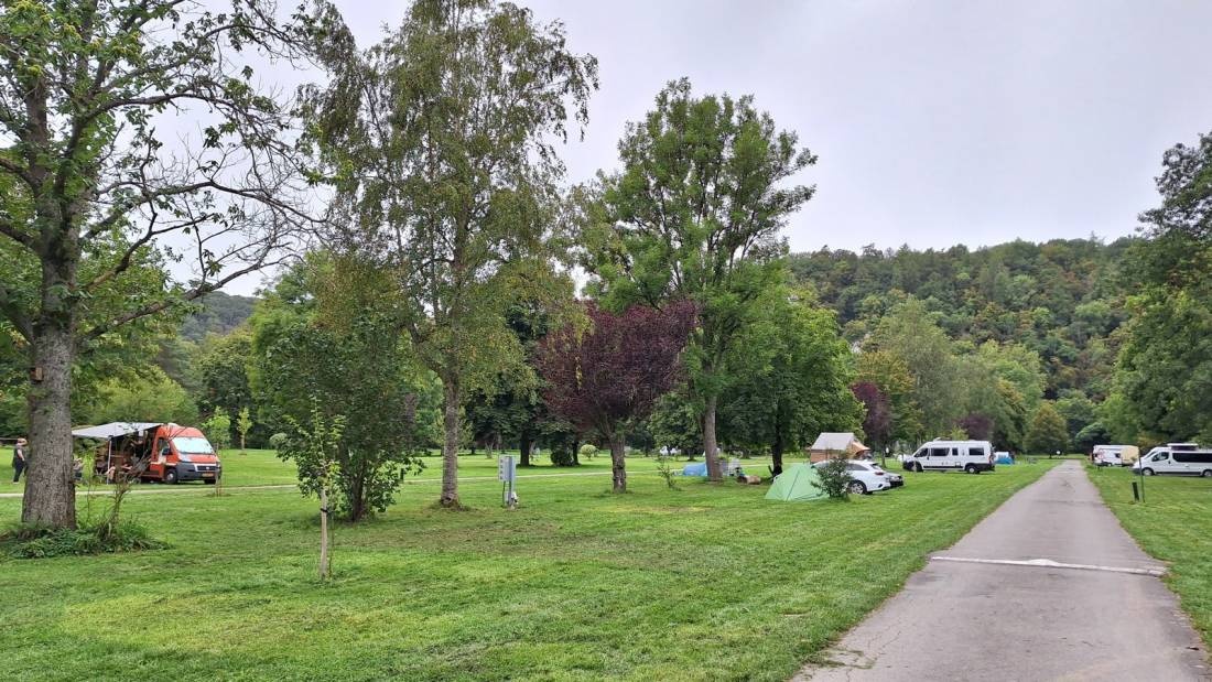 Villatoile Camping et gîtes — Campingplass in Dinant