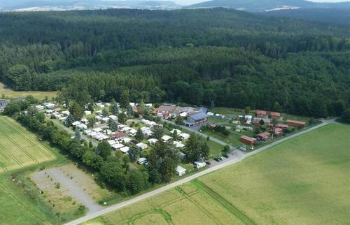 Ferienanlage Erzeberg — 露营地 in Bad Emstal
