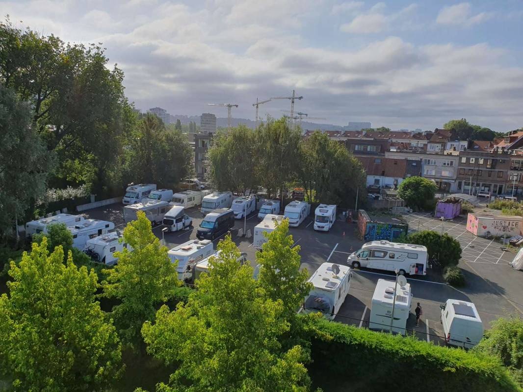 Camp in Brussels — Sp. parking dla kamperów in Anderlecht