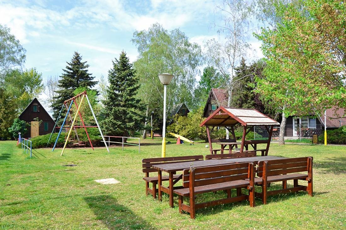 Naturist Oasis Camp FKK — Campingplatz in Délegyháza