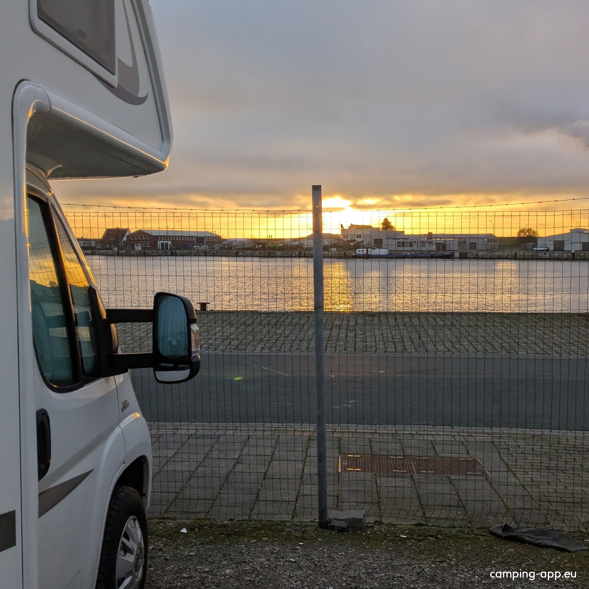 Caravan u. Wohnmobil Stellplatz Havenblick — Stellplatz in Bremerhaven